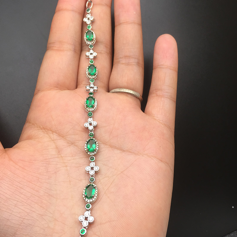 白18K金祖母绿手链1.628ct/5p 简约时尚宝石手链