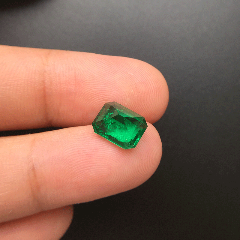 哥伦比亚祖母绿裸石2.15克拉vivid muzo