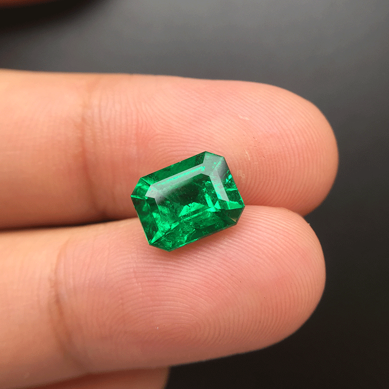 哥伦比亚祖母绿裸石2.15克拉vivid muzo