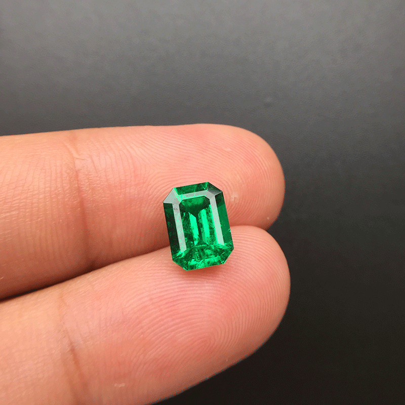 哥伦比亚祖母绿裸石1.47克拉vivid muzo