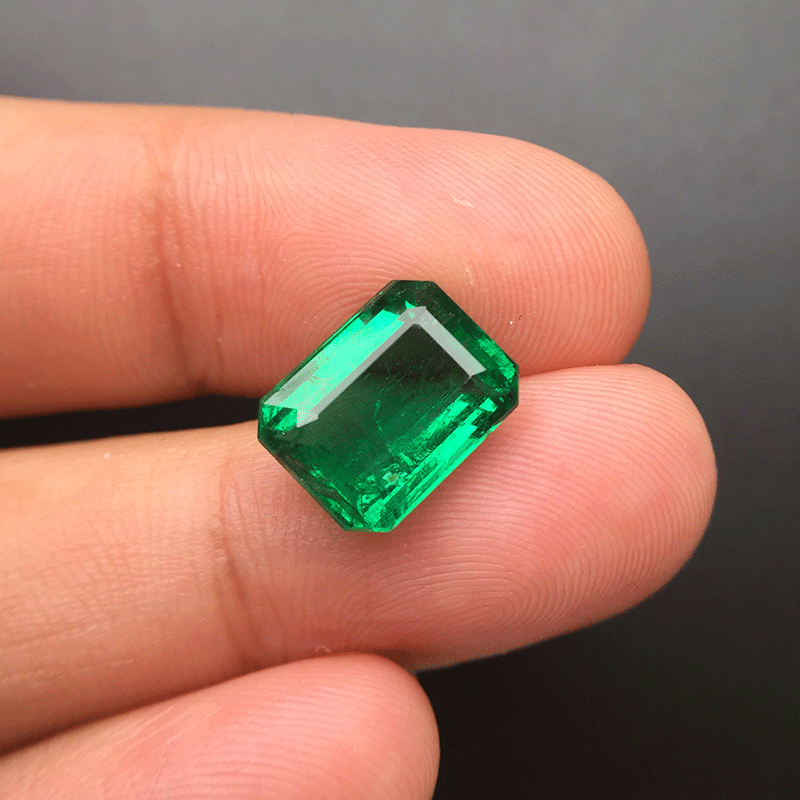 赞比亚祖母绿裸石3.96ctgreen