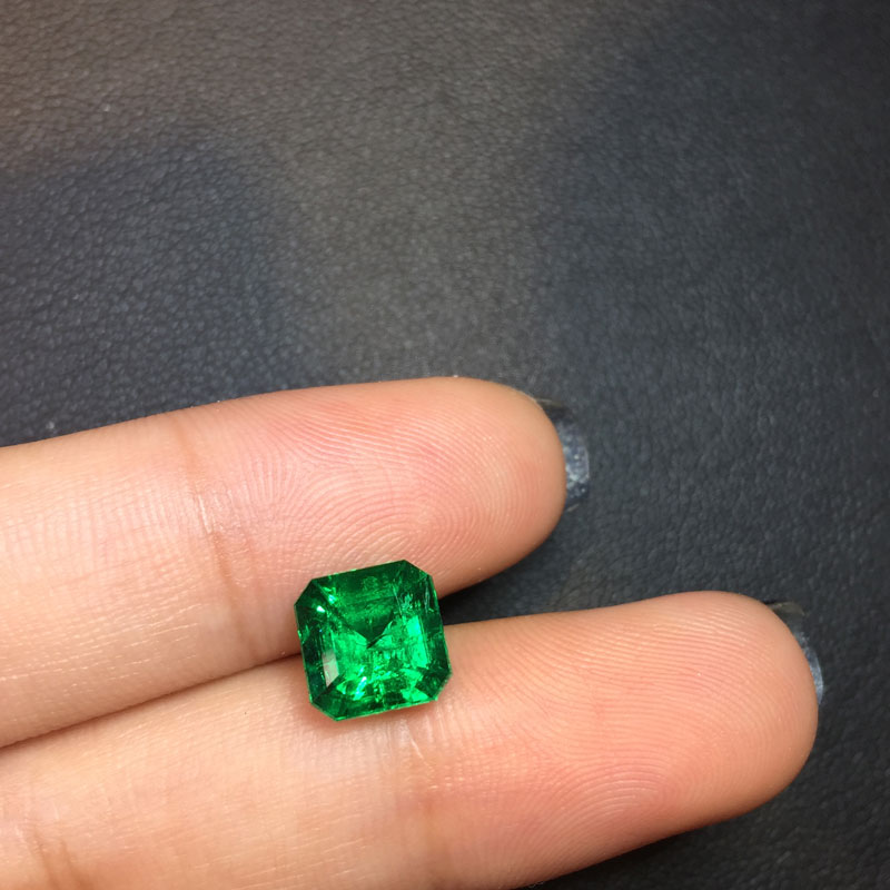 哥伦比亚祖母绿裸石2.09克拉vivid muzo