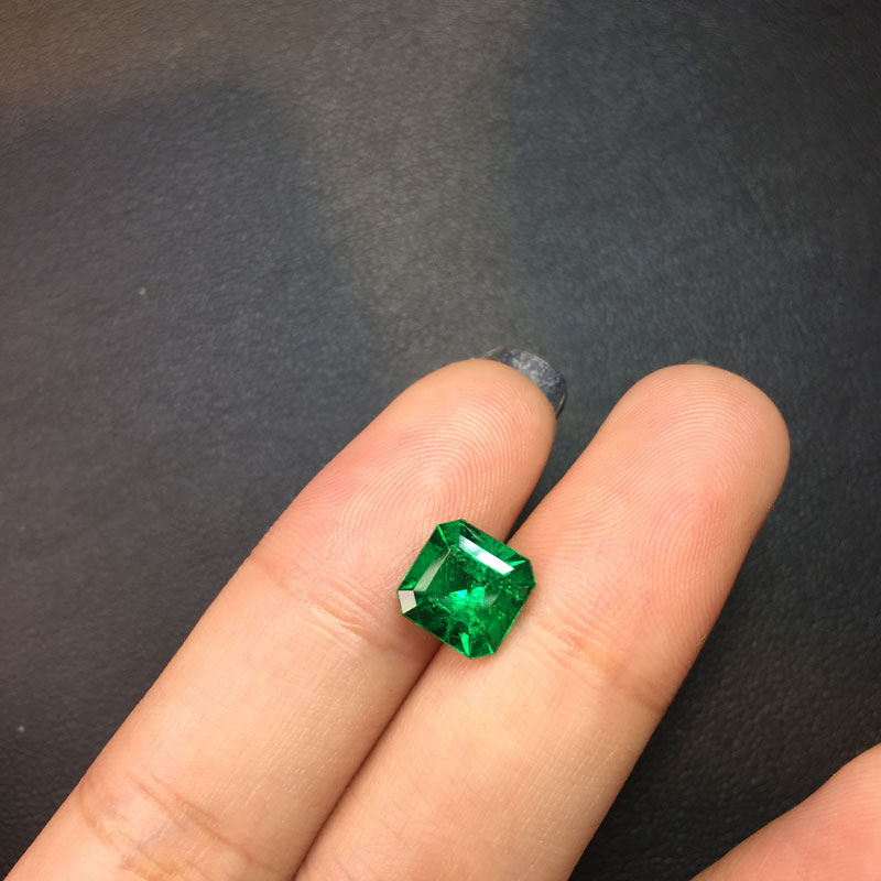 哥伦比亚祖母绿裸石2.09克拉vivid muzo