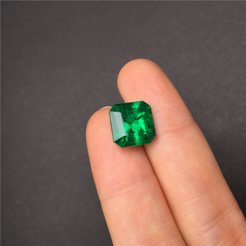 哥伦比亚 祖母绿裸石5.15克拉 其他 Intense green Minor