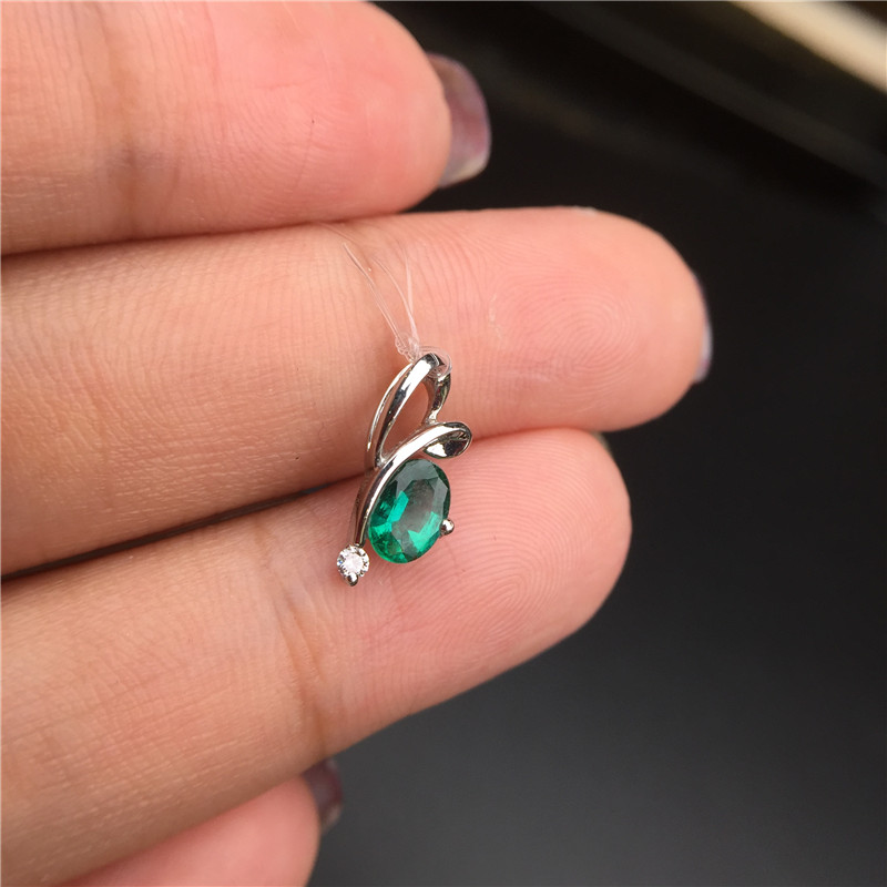 白18K祖母绿钻坠0.342ct