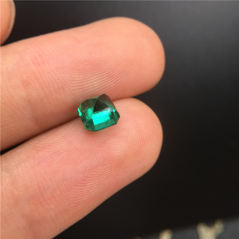 GUILD祖母绿裸石1.4