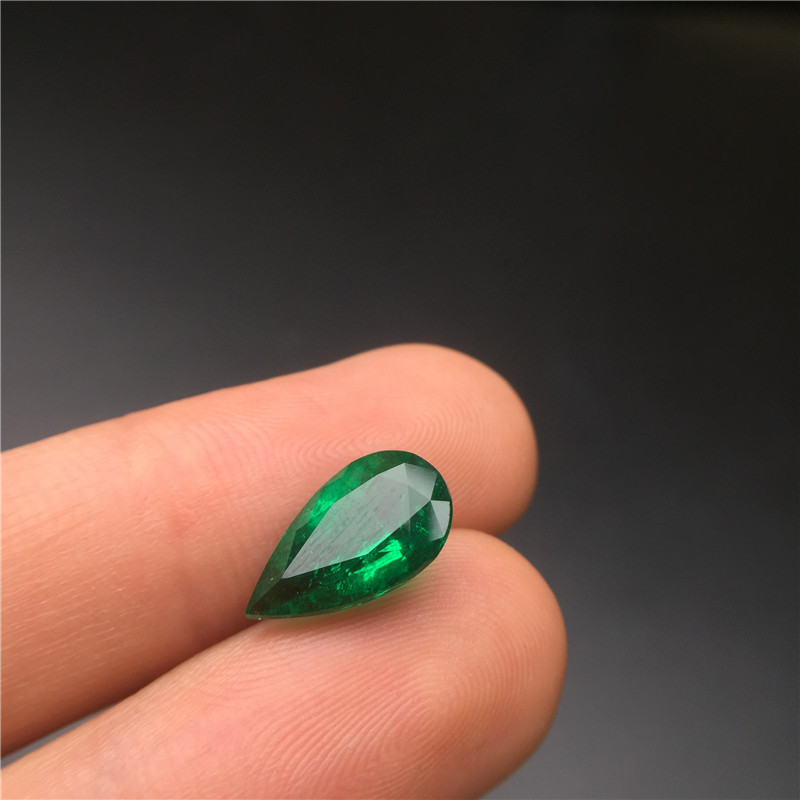 祖母绿裸石3.08 mozu