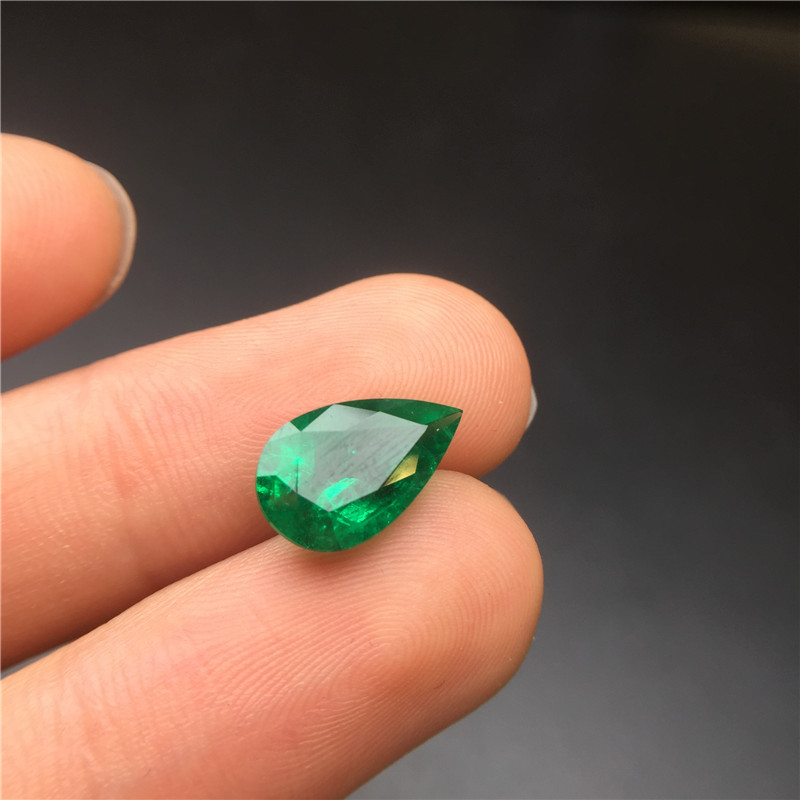 祖母绿裸石3.08 mozu