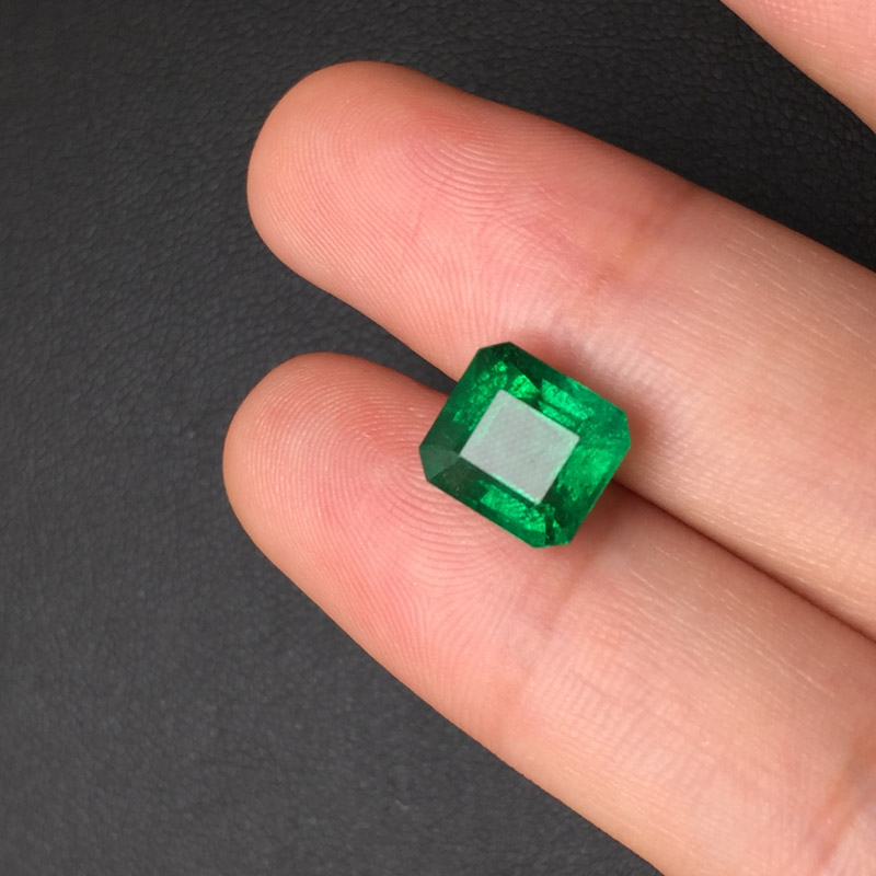 GUILD祖母绿裸石3.2ct