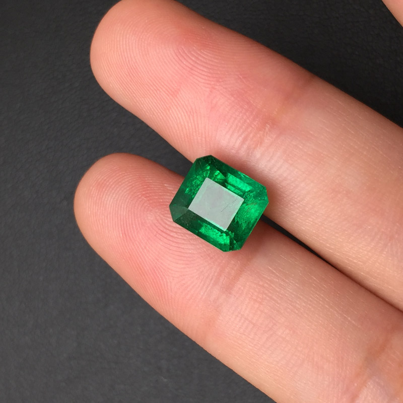 GUILD祖母绿裸石3.2ct