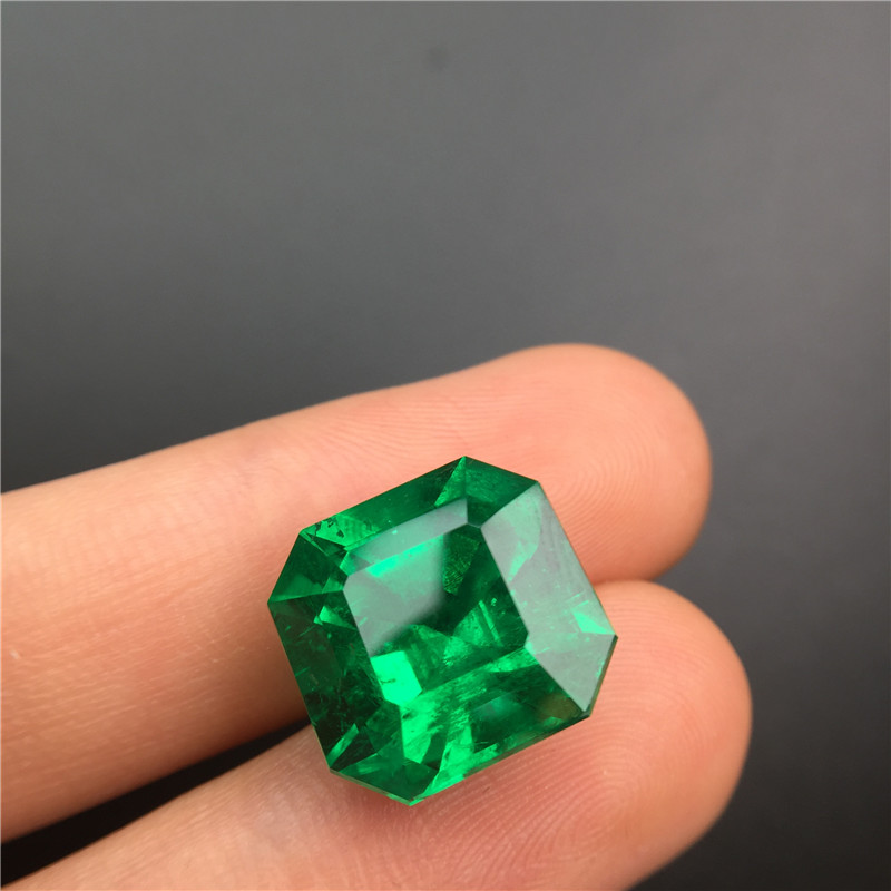 祖母绿裸石12.96