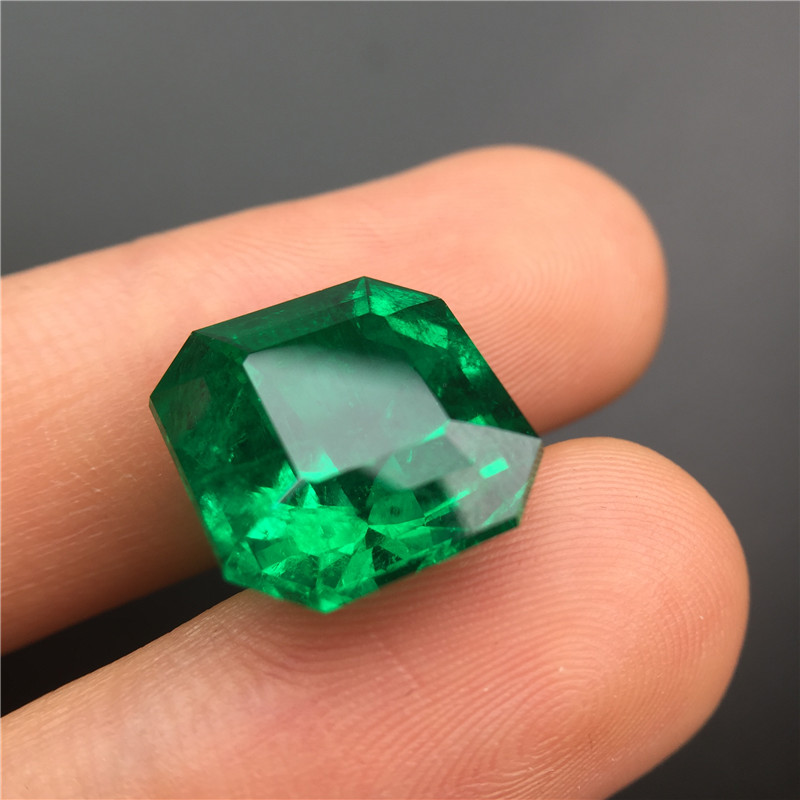 祖母绿裸石12.96