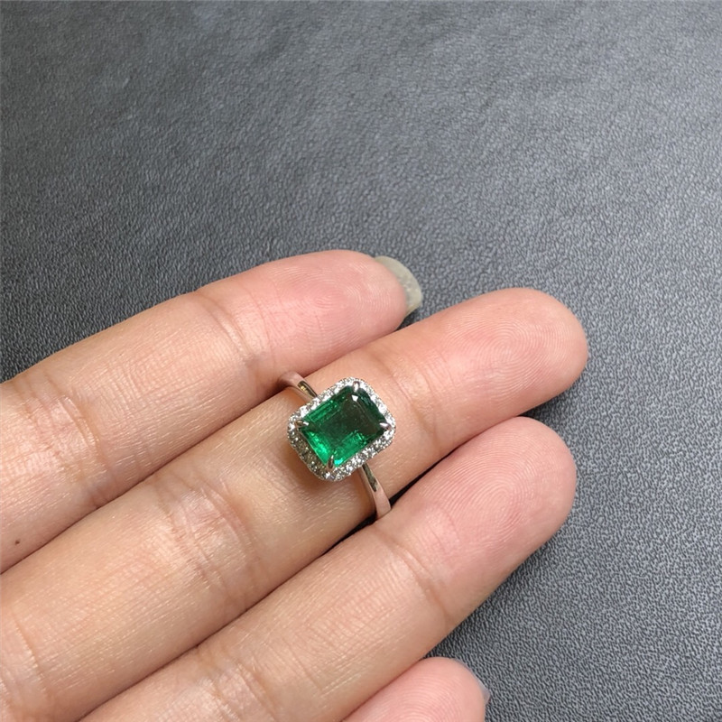 白18K金祖母绿钻戒1.640ct