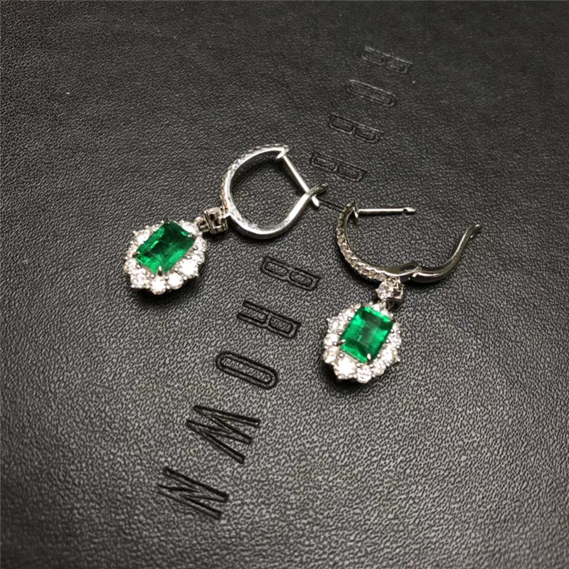 白18K金祖母绿耳坠1.684ct/2p