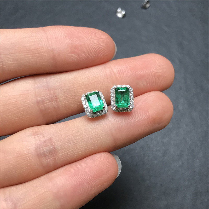 白18K金祖母绿耳钉1.918ct/2p