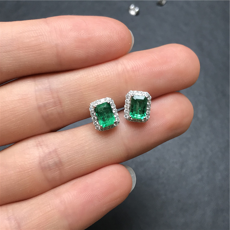 白18K金祖母绿耳钉1.918ct/2p