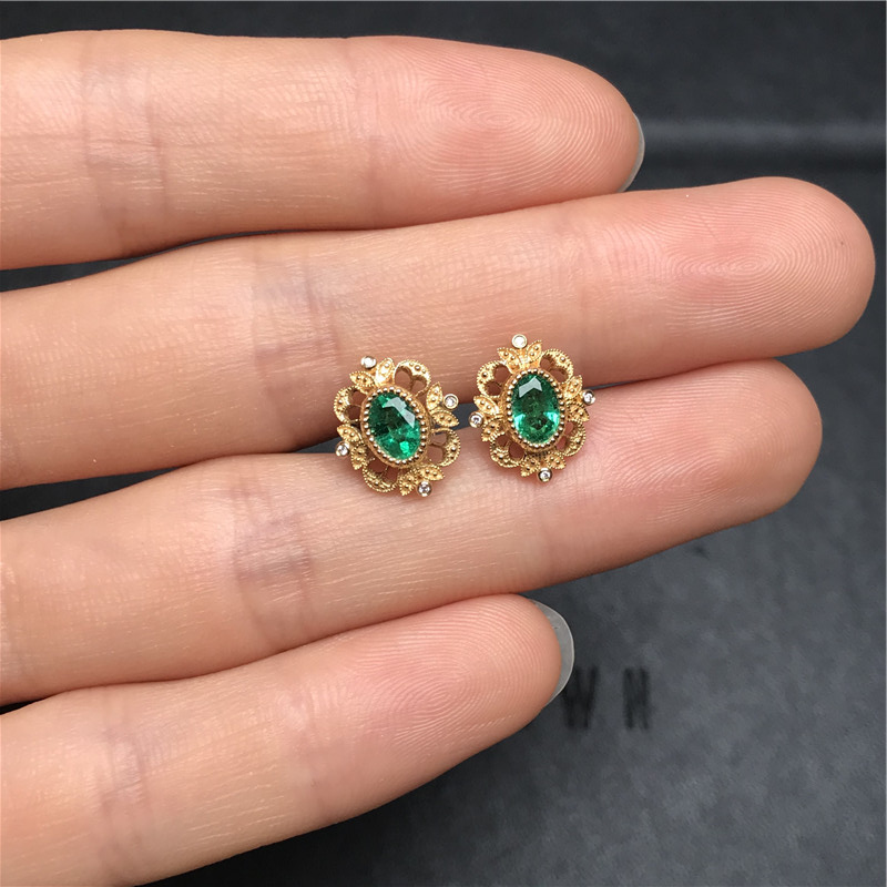 黄18K金祖母绿耳钉0.979ct/2p