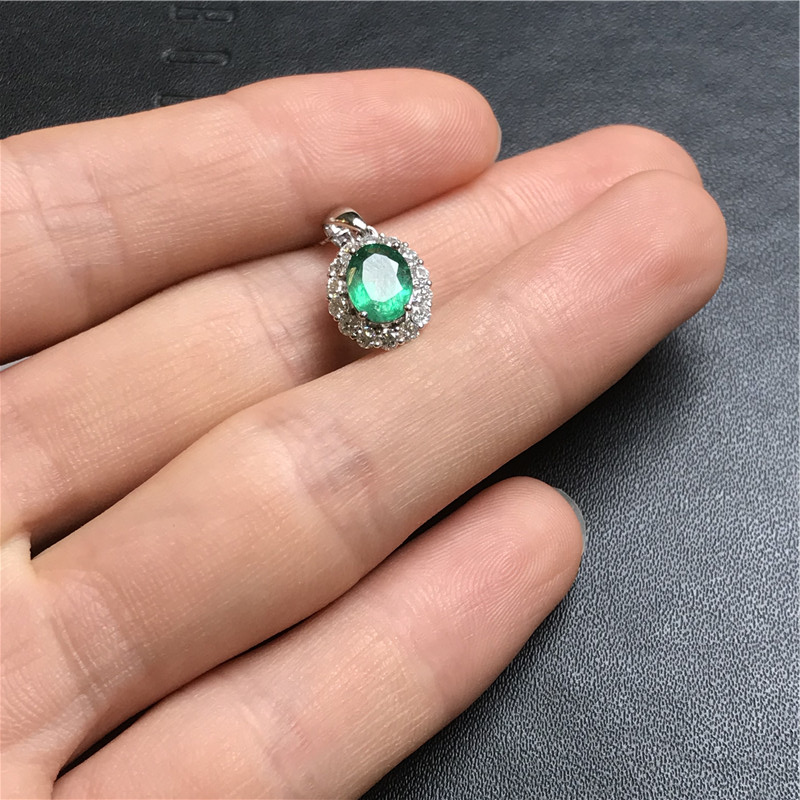 白18K金祖母绿钻坠1.142ct