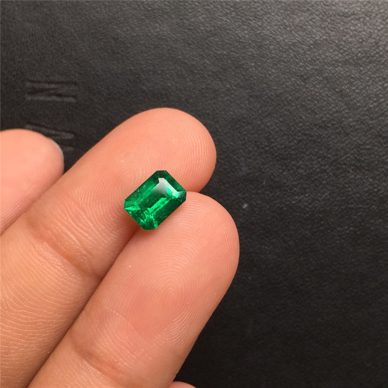 祖母绿裸石0.88ct