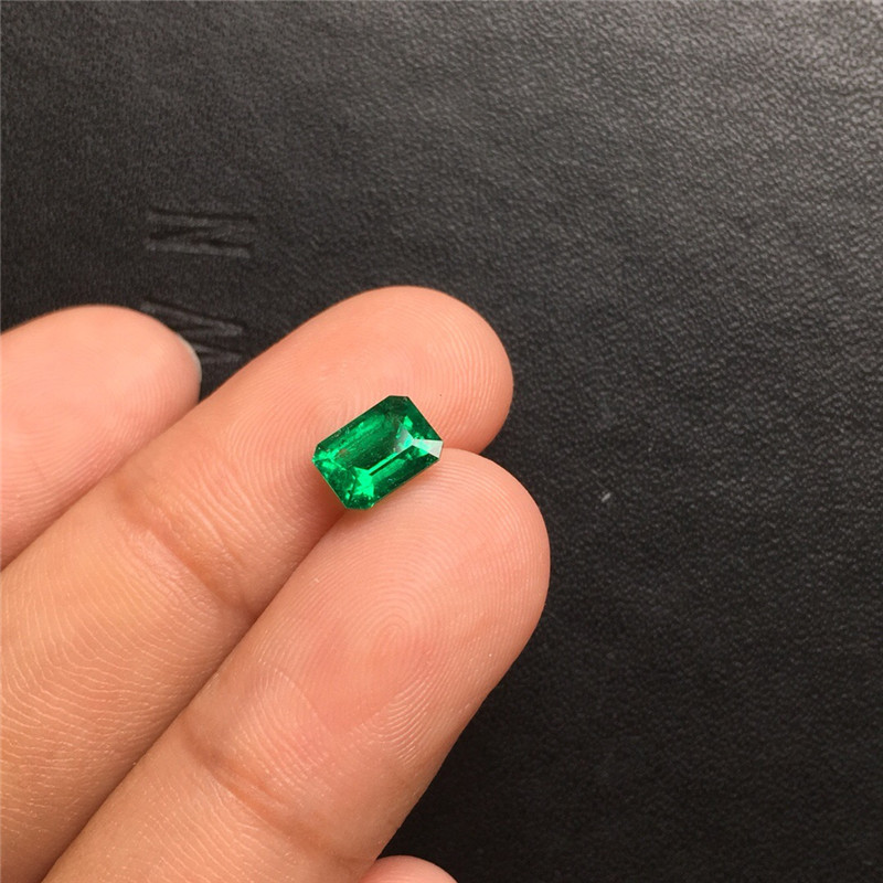 祖母绿裸石0.88ct