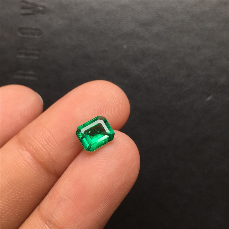 祖母绿裸石0.88ct