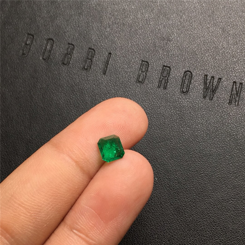 祖母绿裸石0.83ct