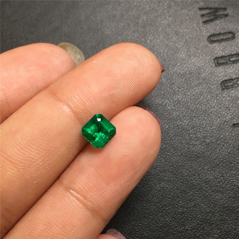 祖母绿裸石0.82ct