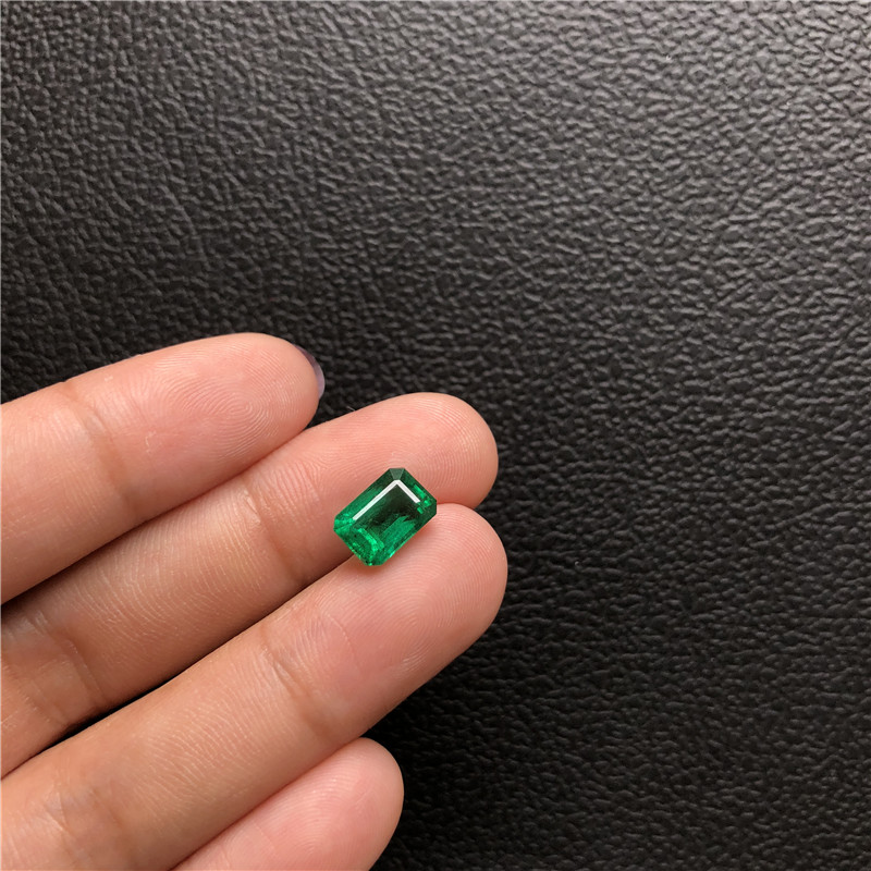 赞比亚祖母绿裸石2.27ctvivid green