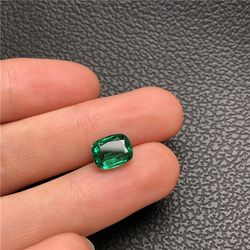 赞比亚祖母绿裸石2.73ct intense green none