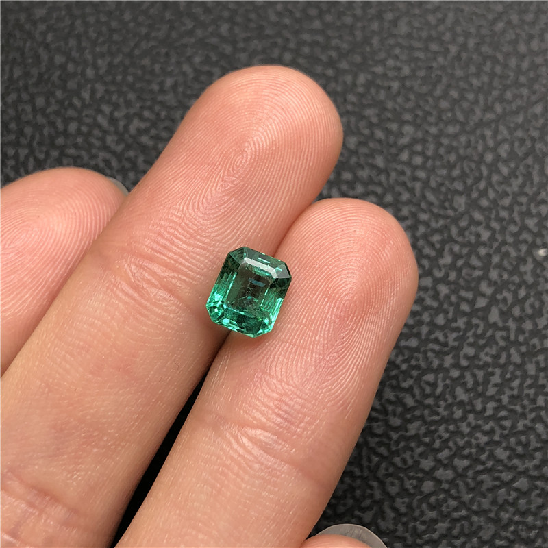 赞比亚祖母绿裸石1.724ct