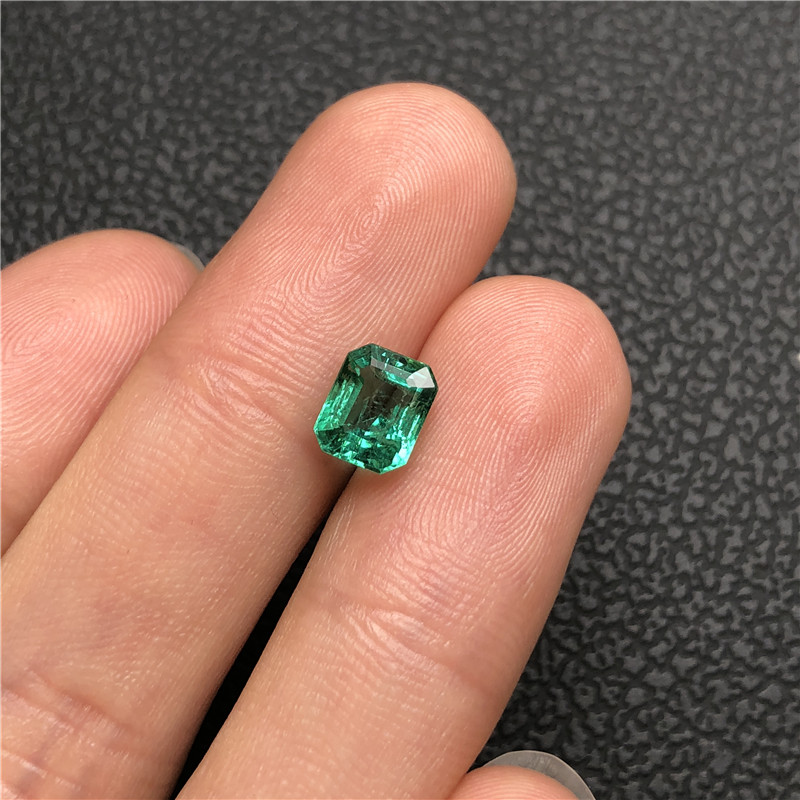 赞比亚祖母绿裸石1.724ct