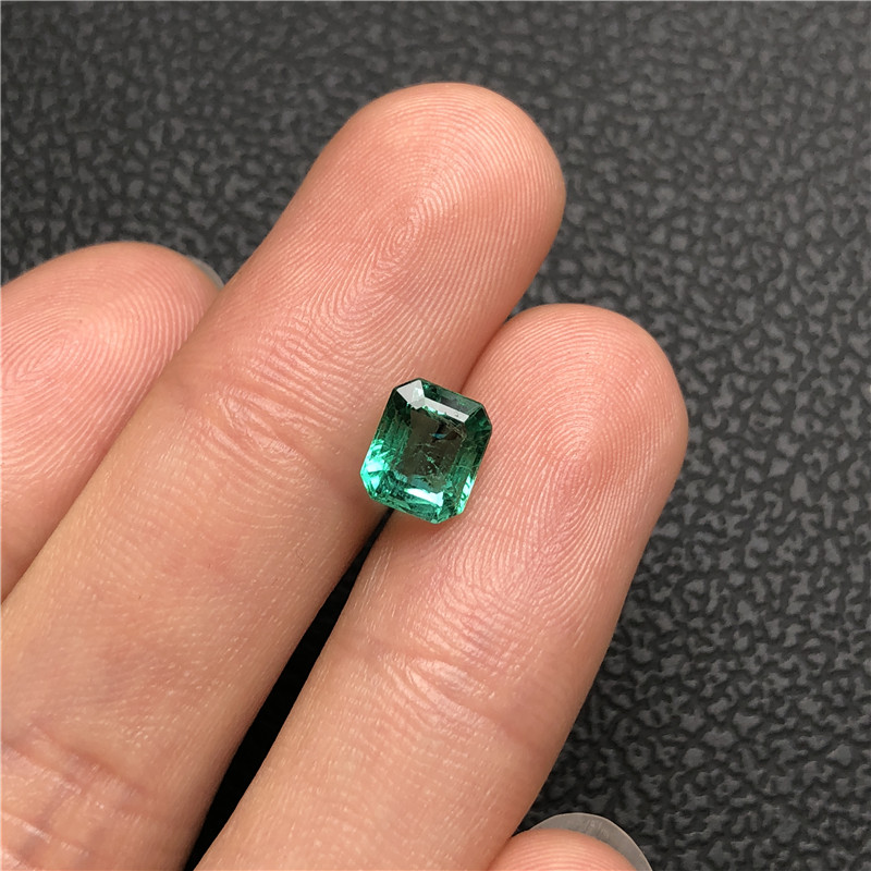 赞比亚祖母绿裸石1.724ct