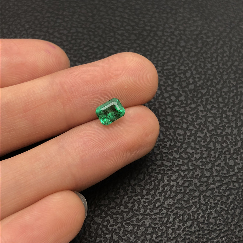 赞比亚祖母绿裸石1.122ct