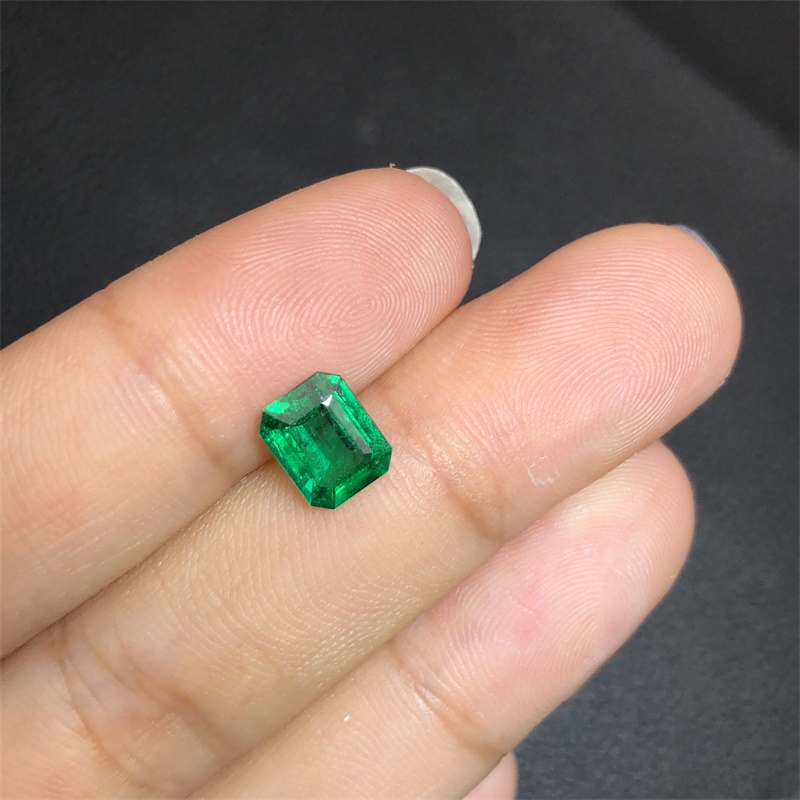 哥伦比亚祖母绿裸石 1.26ct GRS证书 vivid green Insignificant