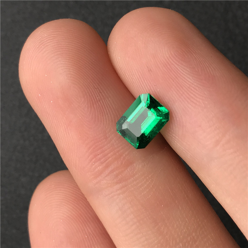 哥伦比亚祖母绿裸石 1.2ct GRS vivid muzo Minor
