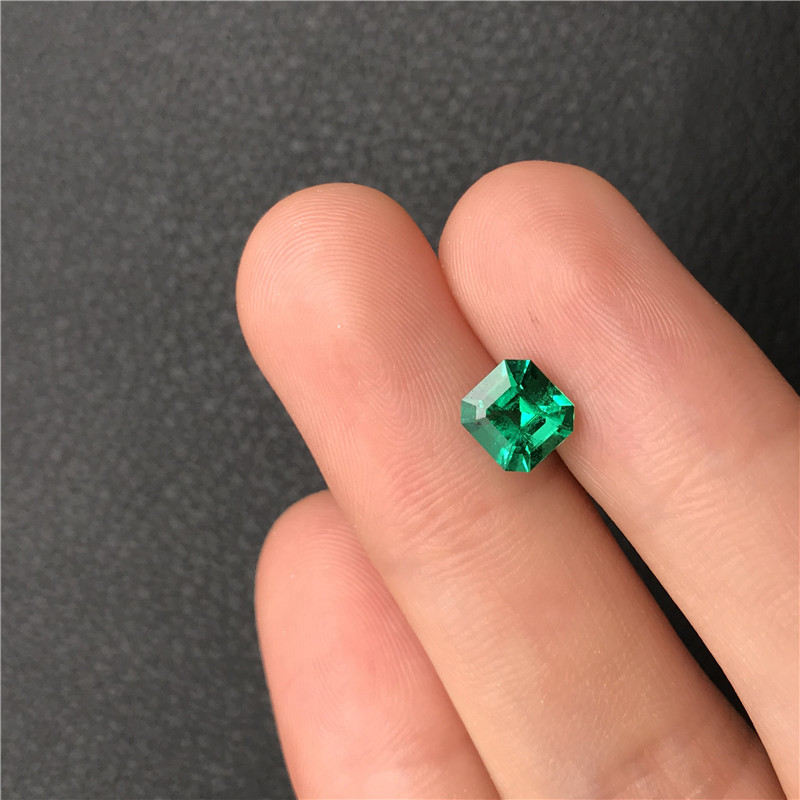 哥伦比亚祖母绿裸石 1.4ct GRS vivid muzo Minor-to-Moderate