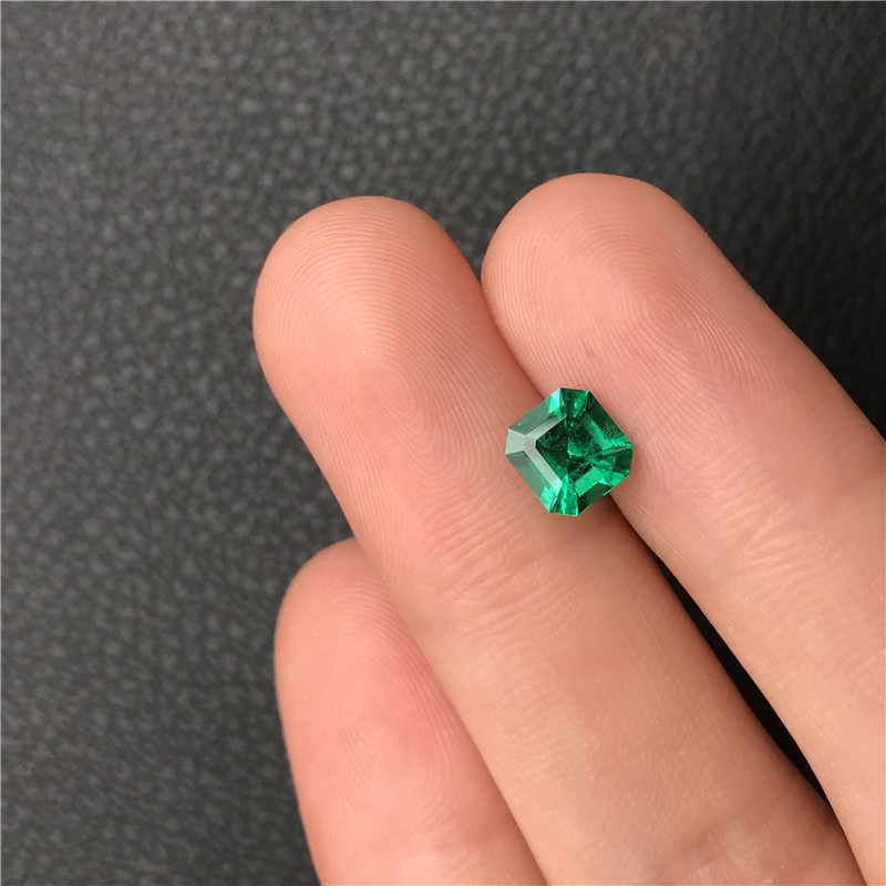 哥伦比亚祖母绿裸石 1.4ct GRS vivid muzo Minor-to-Moderate