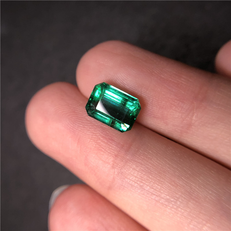 赞比亚祖母绿裸石 2.18ct Intense Green Insignificant