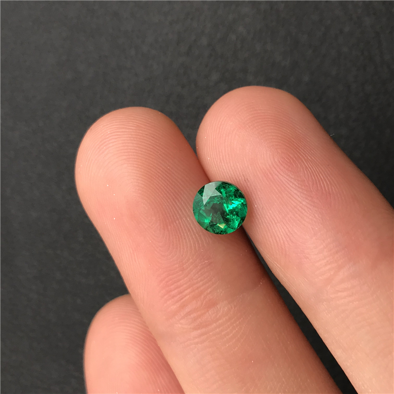 哥伦比亚祖母绿裸石 0.95ct Vivid Green Minor