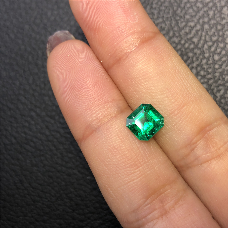 哥伦比亚祖母绿裸石 1.12ct Vivid Muzo Green Minor-to-Moderate