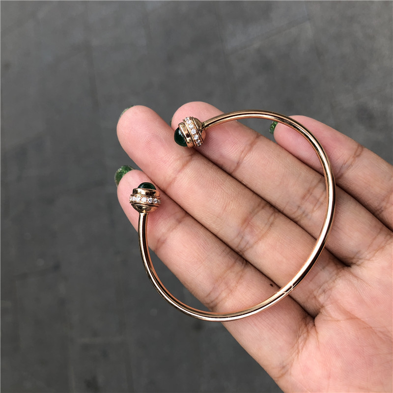 红18K金祖母绿手链1.5500ct