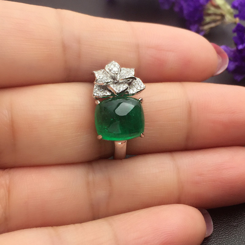 白18K金祖母绿戒指5.8300ct