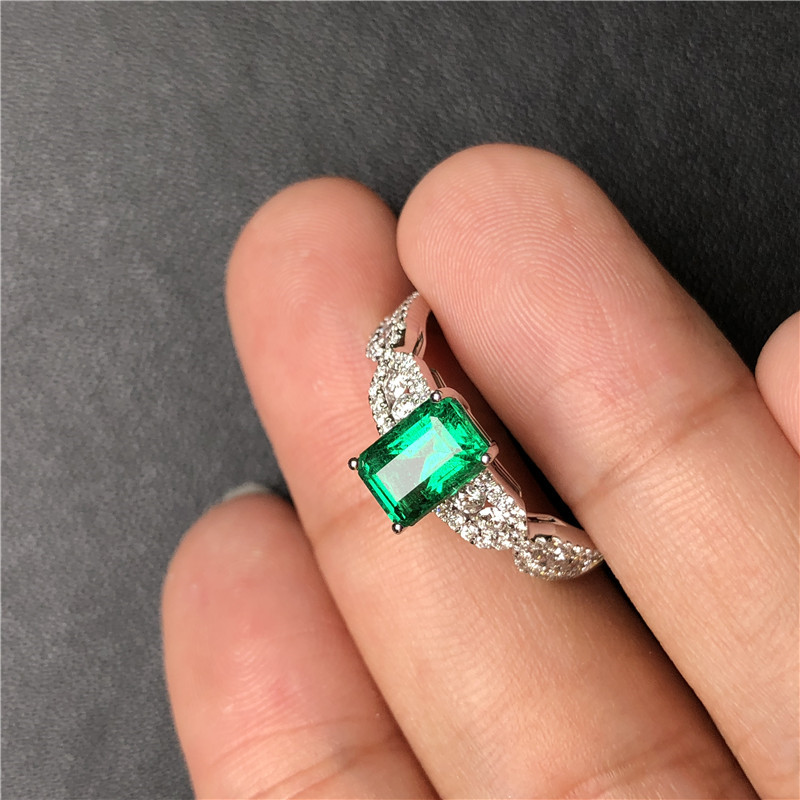 白18K金祖母绿戒指1.2600ct