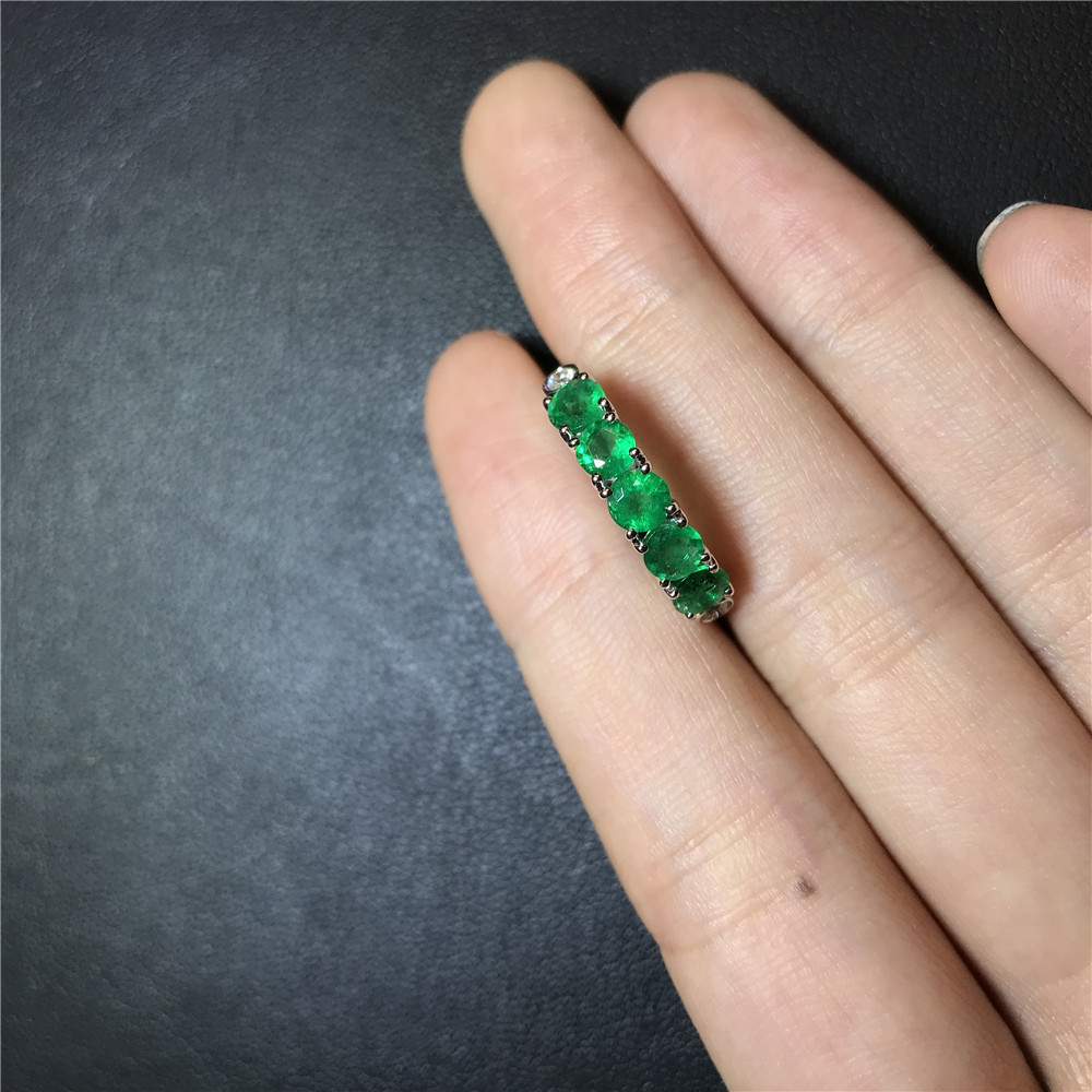 白18K金祖母绿戒指1.321ct