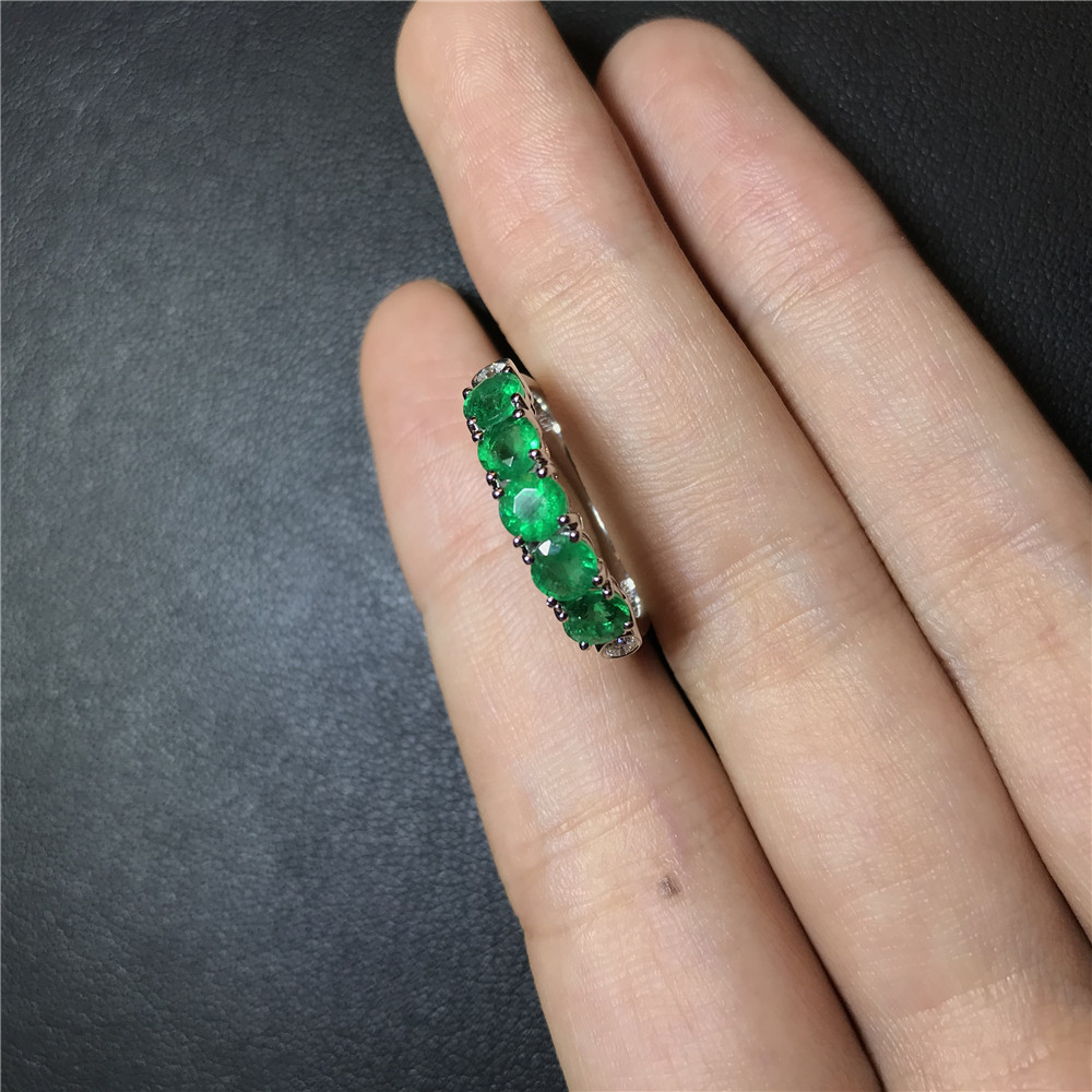 白18K金祖母绿戒指1.321ct