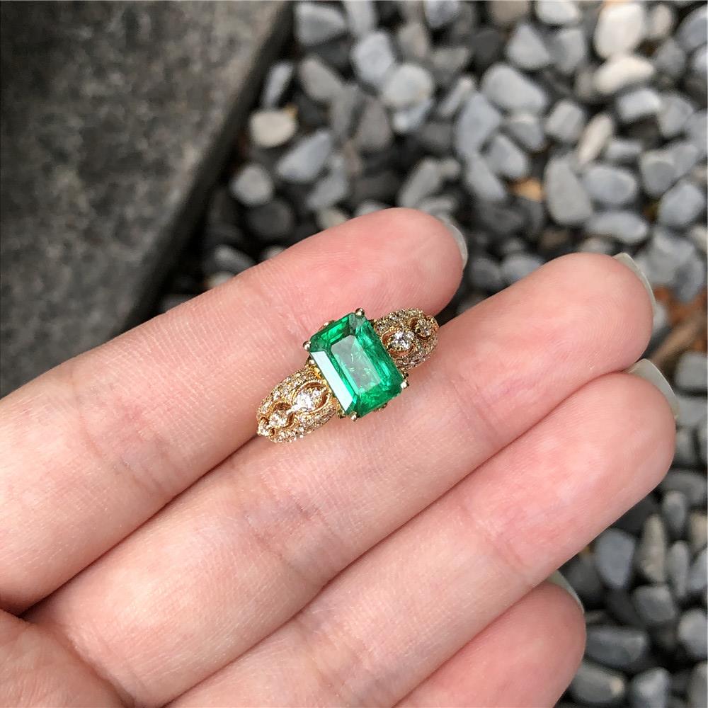 黄18K金祖母绿戒指2.01ct