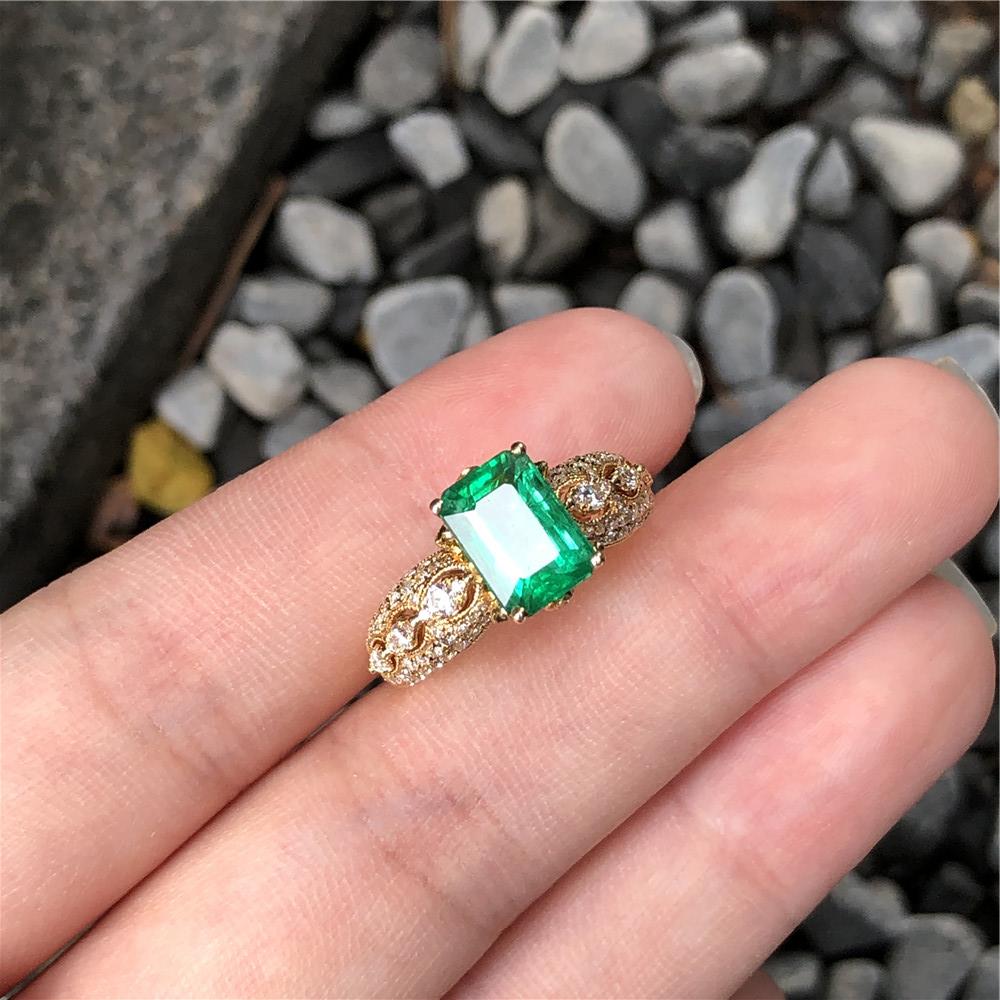 黄18K金祖母绿戒指2.01ct
