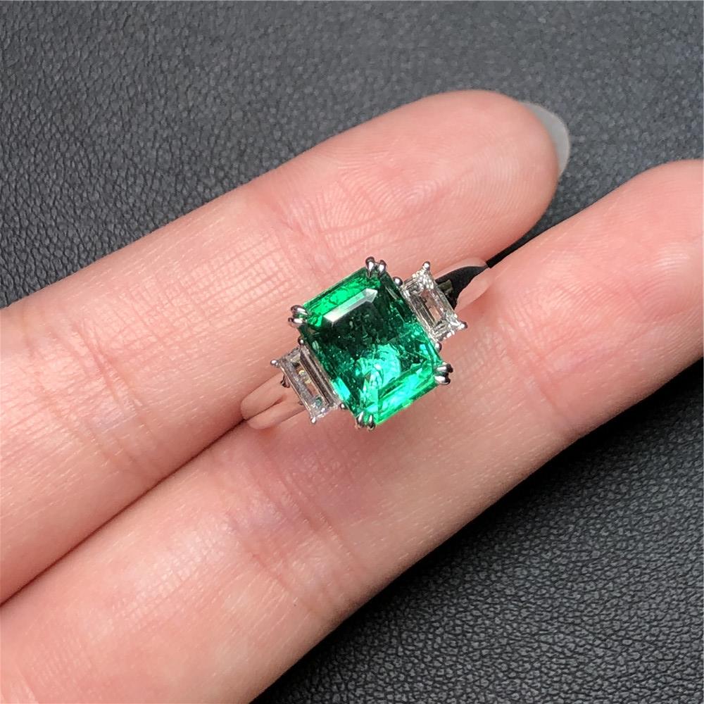 白18K金祖母绿戒指2.52ct