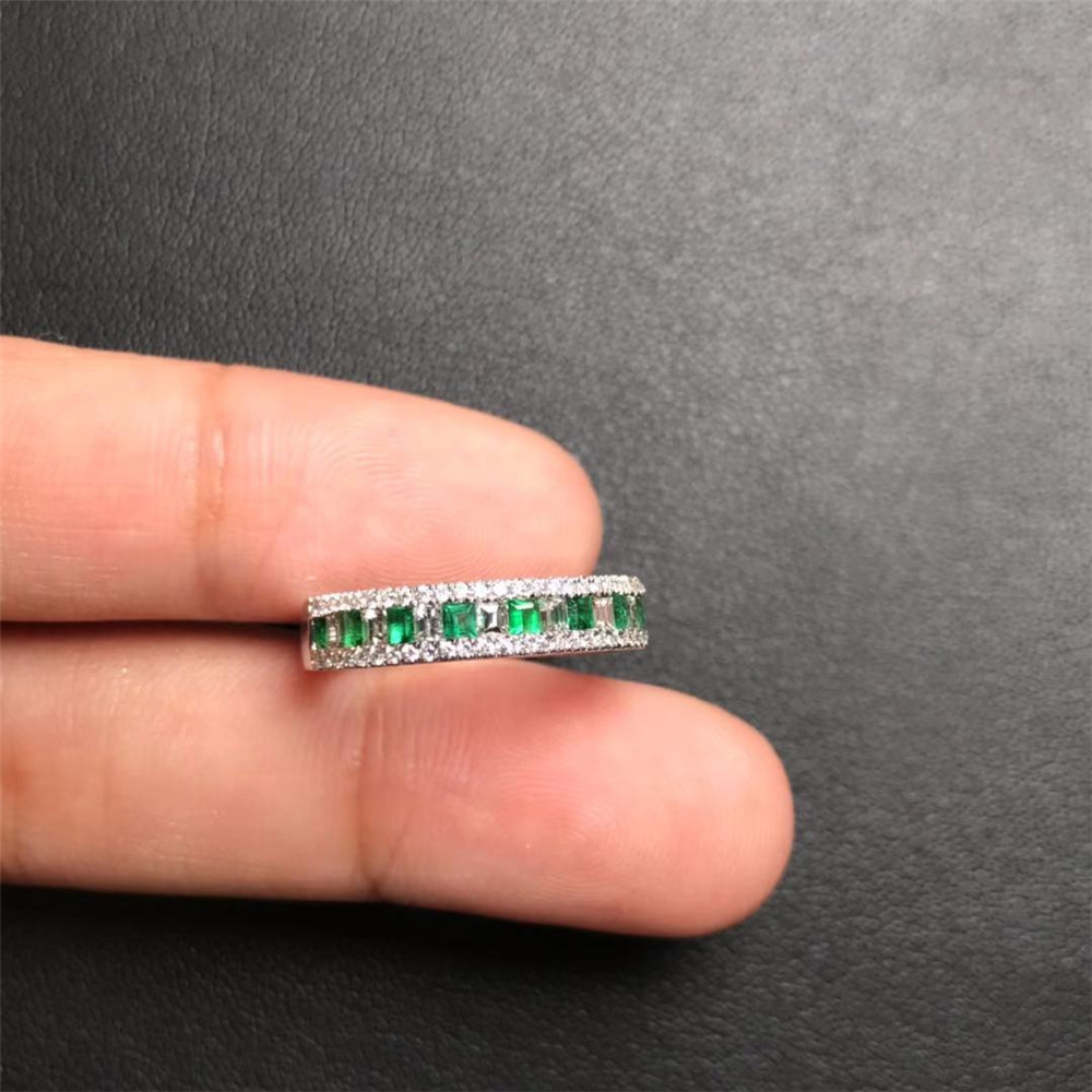 白18K金祖母绿戒指0.305ct