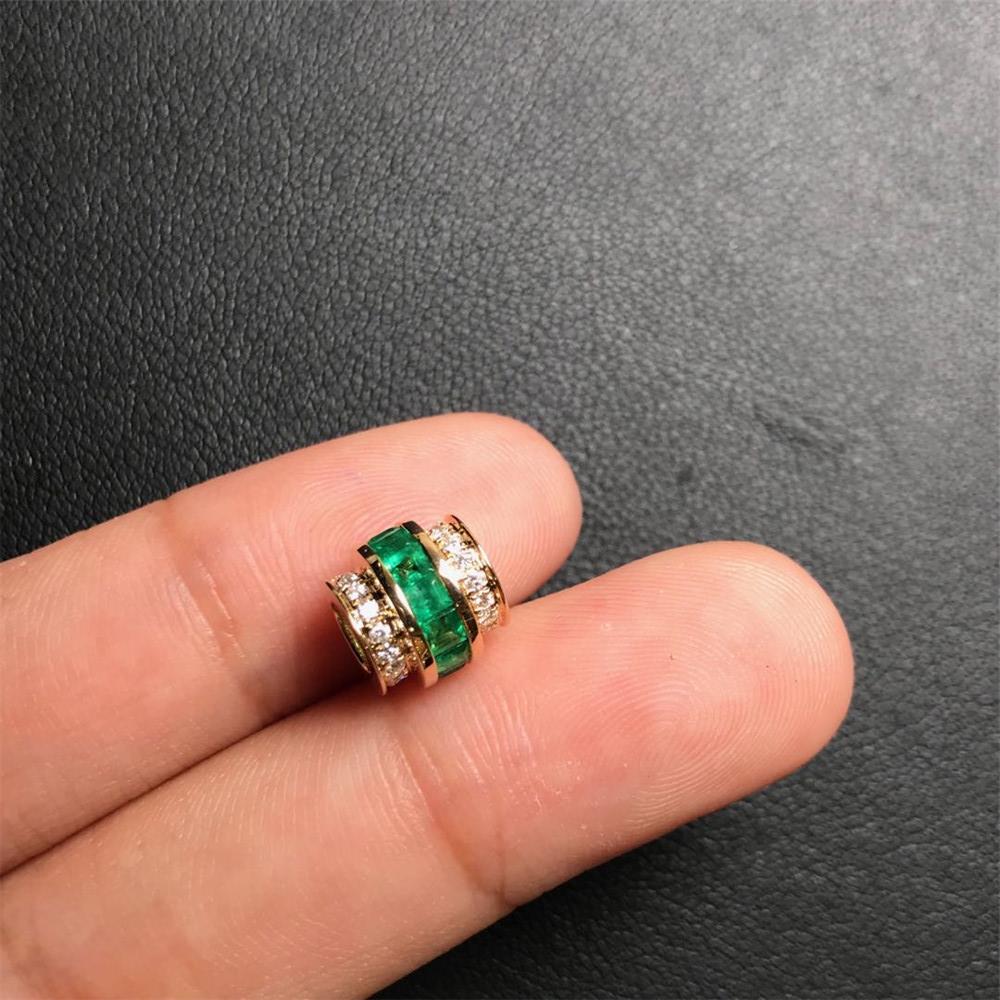 黄18K金祖母绿吊坠0.806ct